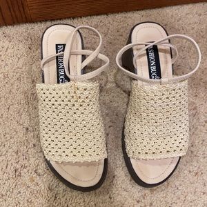 Vintage Y2K Chunky Crocheted Sandals